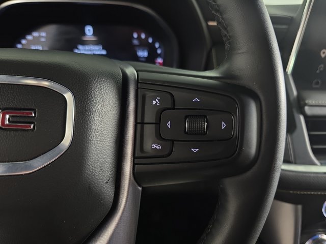Used 2024 GMC Yukon XL SLT w/ SLT Luxury Package AWD/4WD image 16
