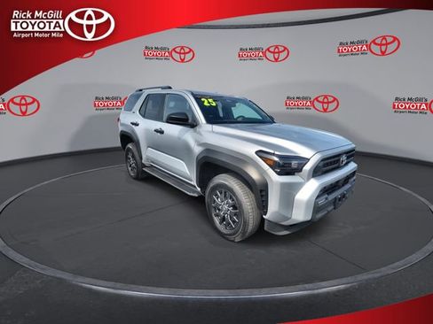 Certified 2025 Toyota 4Runner SR5 AWD/4WD image 2