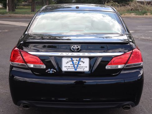 Used 2012 Toyota Avalon FWD image 6