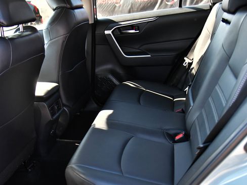 Used 2023 Toyota RAV4 XLE Premium FWD image 37