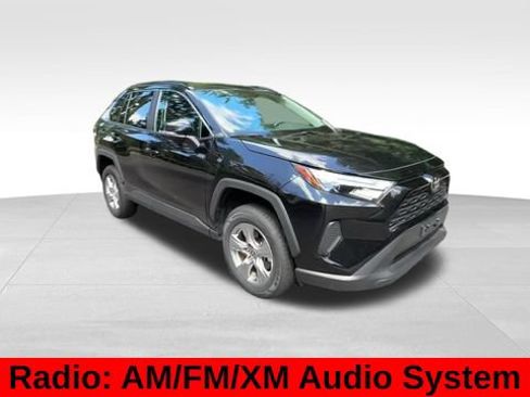 Used 2025 Toyota RAV4 XLE FWD image 10