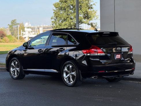 Used 2011 Toyota Venza AWD image 5