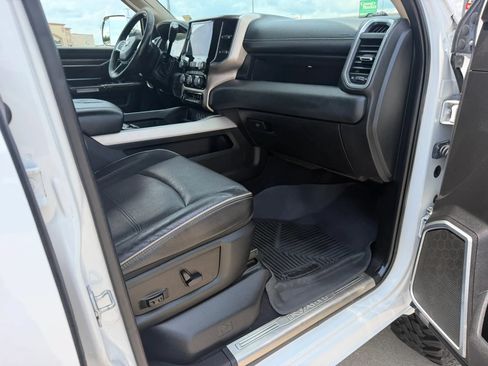 Used 2019 RAM 2500 Laramie w/ Cold Weather Group AWD/4WD image 84