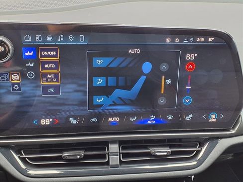 New 2026 Chevrolet Equinox EV RS image 13