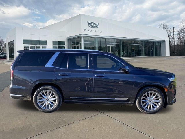 Used 2023 Cadillac Escalade Premium Luxury w/ Performance Package AWD/4WD image 2