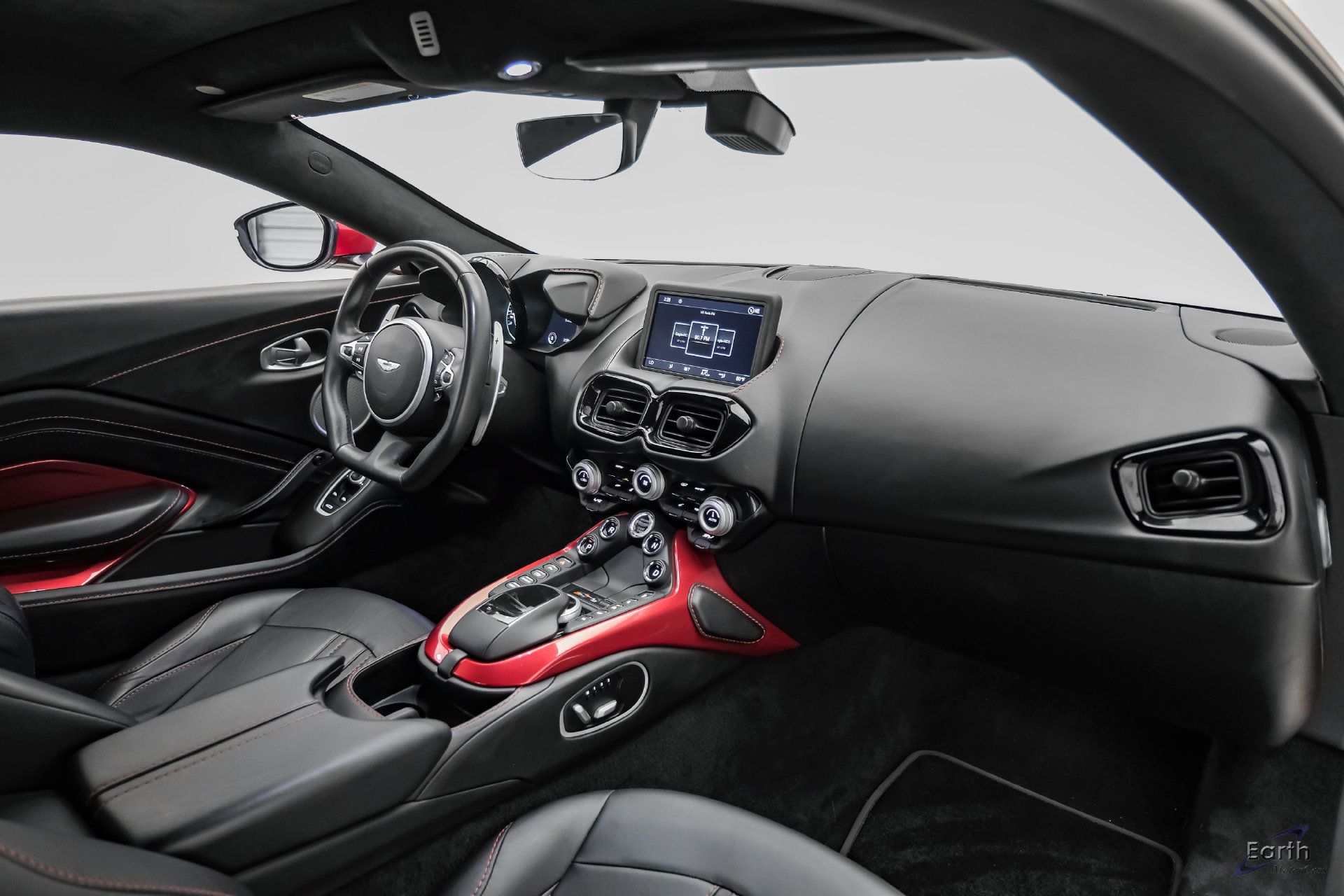 Used 2019 Aston Martin V8 Vantage Coupe RWD image 48