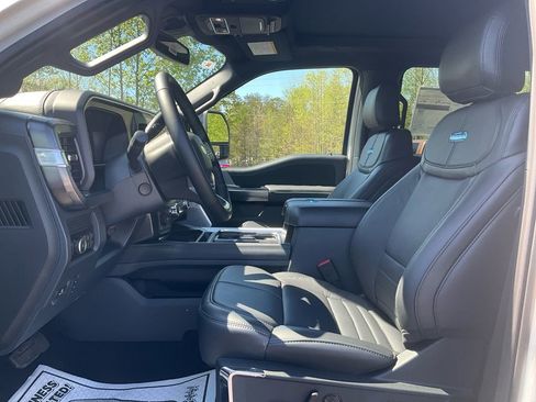 New 2026 Ford F250 Platinum AWD/4WD image 16