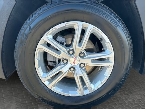 Used 2023 GMC Terrain SLE AWD/4WD image 10