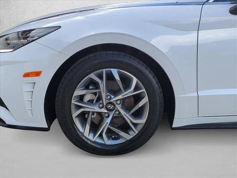 Certified 2023 Hyundai Sonata SEL w/ Convenience Package FWD image 28