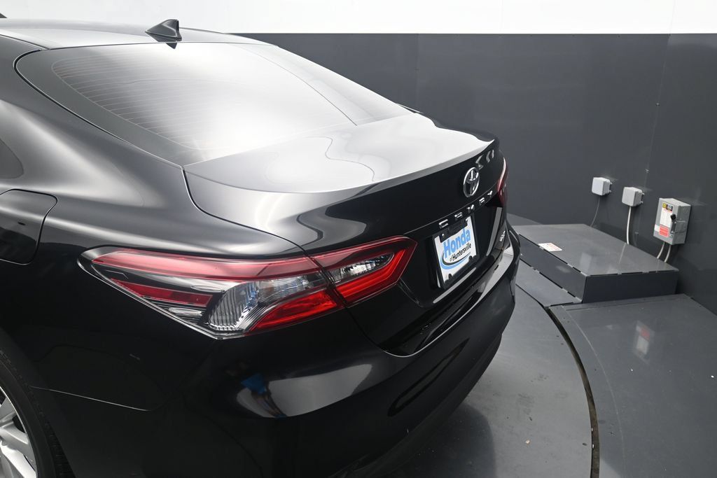 Used 2024 Toyota Camry LE FWD image 14