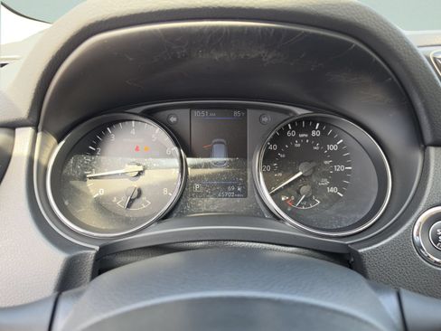 Used 2022 Nissan Rogue Sport SV w/ Technology Package FWD image 33
