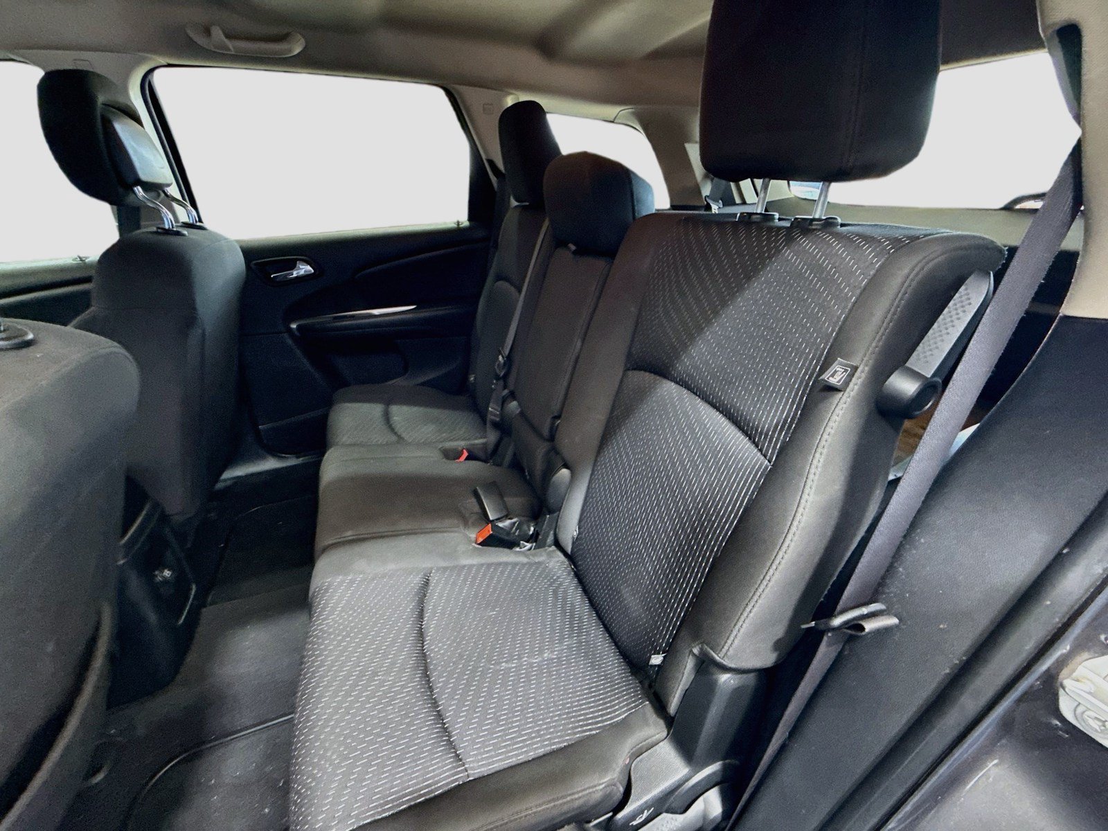 Used 2018 Dodge Journey SE w/ Connectivity Group FWD image 14