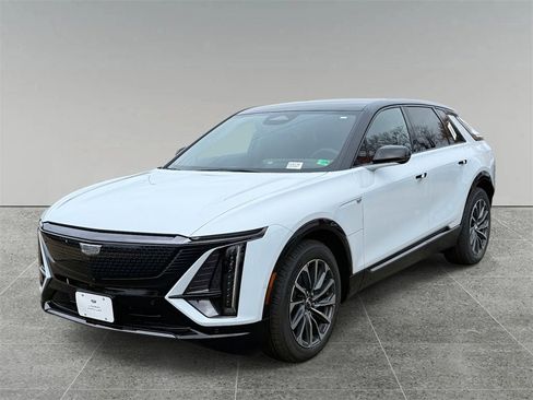 New 2026 Cadillac Lyriq Premium Sport image 1