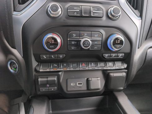 Used 2021 GMC Sierra 1500 SLT w/ SLT Premium Package image 22