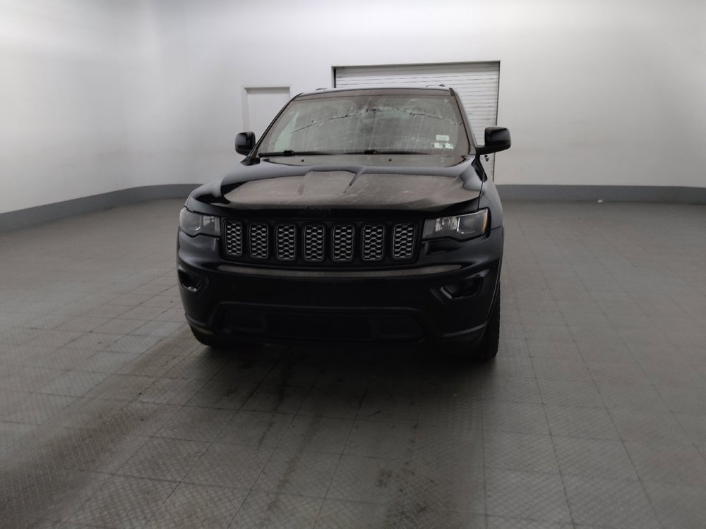 Used 2018 Jeep Grand Cherokee Altitude AWD/4WD image 15