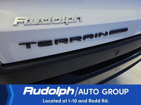 Used 2025 GMC Terrain Elevation w/ Black Edition image 9