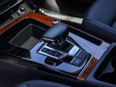 Certified 2023 Audi Q5 2.0T Premium w/ Convenience Package AWD/4WD image 22