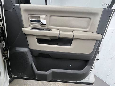Used 2012 RAM 1500 Classic SLT AWD/4WD image 11