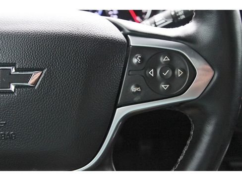 Used 2023 Chevrolet Traverse Premier w/ Redline Edition FWD image 18