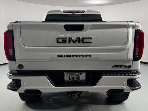 Used 2023 GMC Sierra 1500 AT4 w/ AT4 Premium Package AWD/4WD image 6