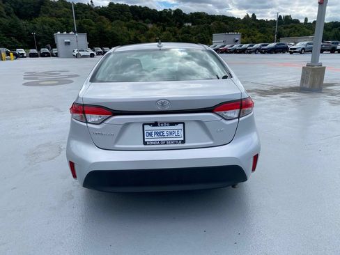 Used 2024 Toyota Corolla LE FWD image 7