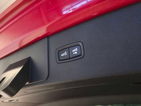 Used 2023 Porsche Cayenne Turbo S image 21