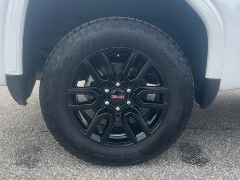 Used 2023 GMC Sierra 1500 Elevation w/ X31 Off-Road Package AWD/4WD image 36