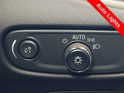 Used 2024 Chevrolet Malibu LT FWD image 19