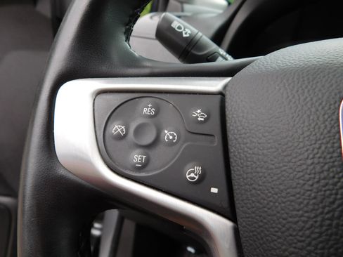 Used 2024 GMC Terrain SLT AWD/4WD image 22