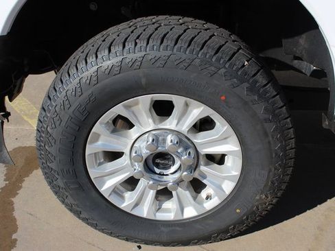 Used 2022 Ford F250 XLT image 28