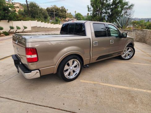 Used 2004 Ford F150 Lariat RWD image 8