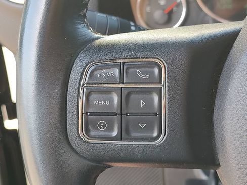 Used 2017 Jeep Wrangler Unlimited Sahara w/ Connectivity Group AWD/4WD image 20