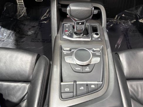 Used 2020 Audi R8 V10 w/ 20" Wheel Package image 81