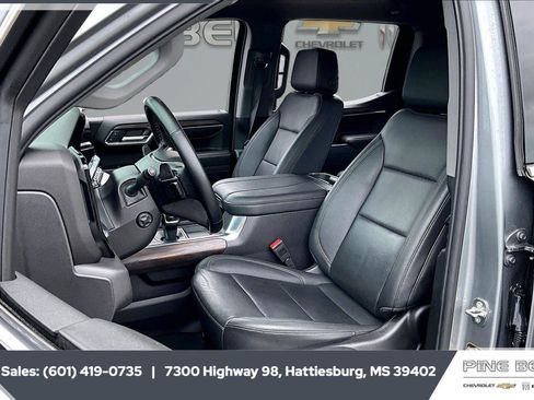 Used 2024 GMC Sierra 1500 SLT w/ SLT Premium Plus Package AWD/4WD image 19