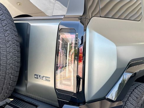 Used 2024 GMC Hummer EV 3X AWD/4WD image 26