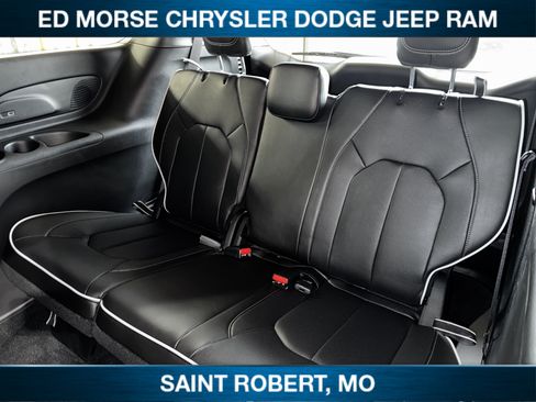 New 2026 Chrysler Pacifica Limited w/ S Appearance Package AWD/4WD image 28