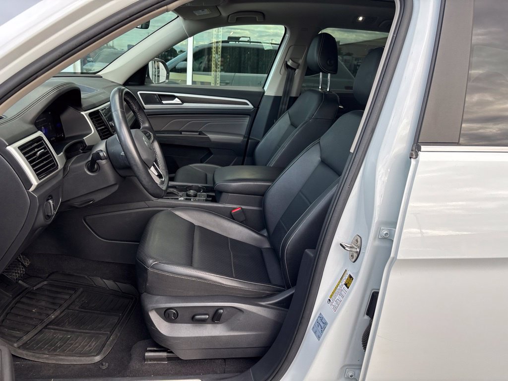 Used 2022 Volkswagen Atlas SE w/ Panoramic Sunroof Package AWD/4WD image 12