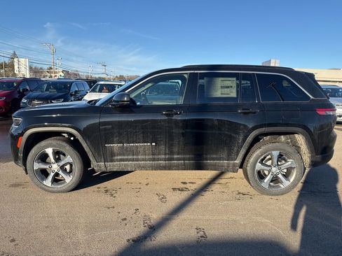 New 2026 Jeep Grand Cherokee Limited image 2