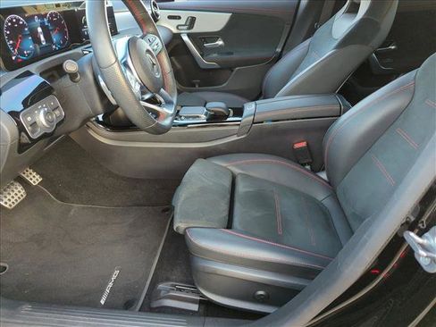 Used 2023 Mercedes-Benz CLA 250 image 12