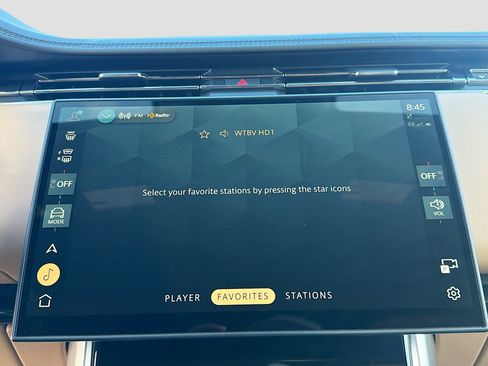 Used 2025 Land Rover Range Rover Autobiography image 31