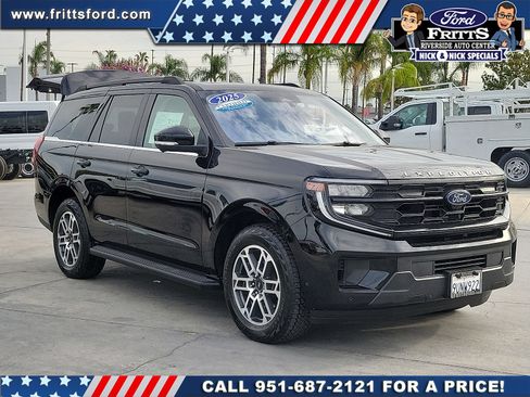 Certified 2025 Ford Expedition Active AWD/4WD image 22