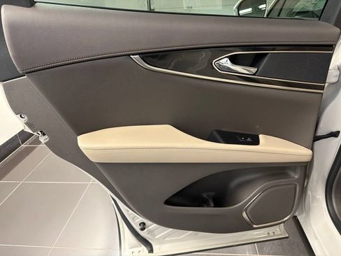 Used 2023 Lincoln Nautilus FWD image 31