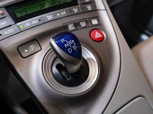 Used 2012 Toyota Prius Two image 27