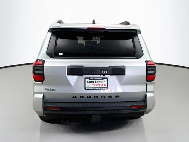 Used 2025 Toyota 4Runner SR5 RWD image 6