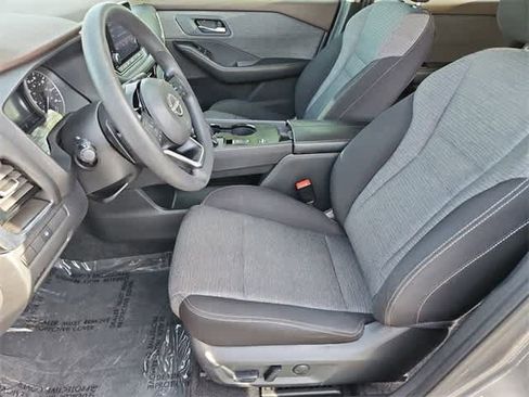 Used 2022 Nissan Rogue SV image 16