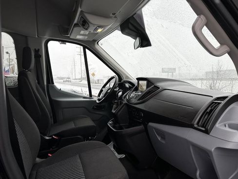 Used 2017 Ford Transit 350 XL image 10