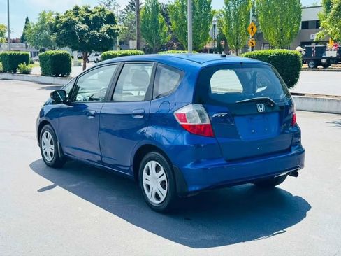 Used 2010 Honda Fit image 3