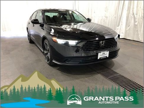 New 2026 Honda Accord SE image 1
