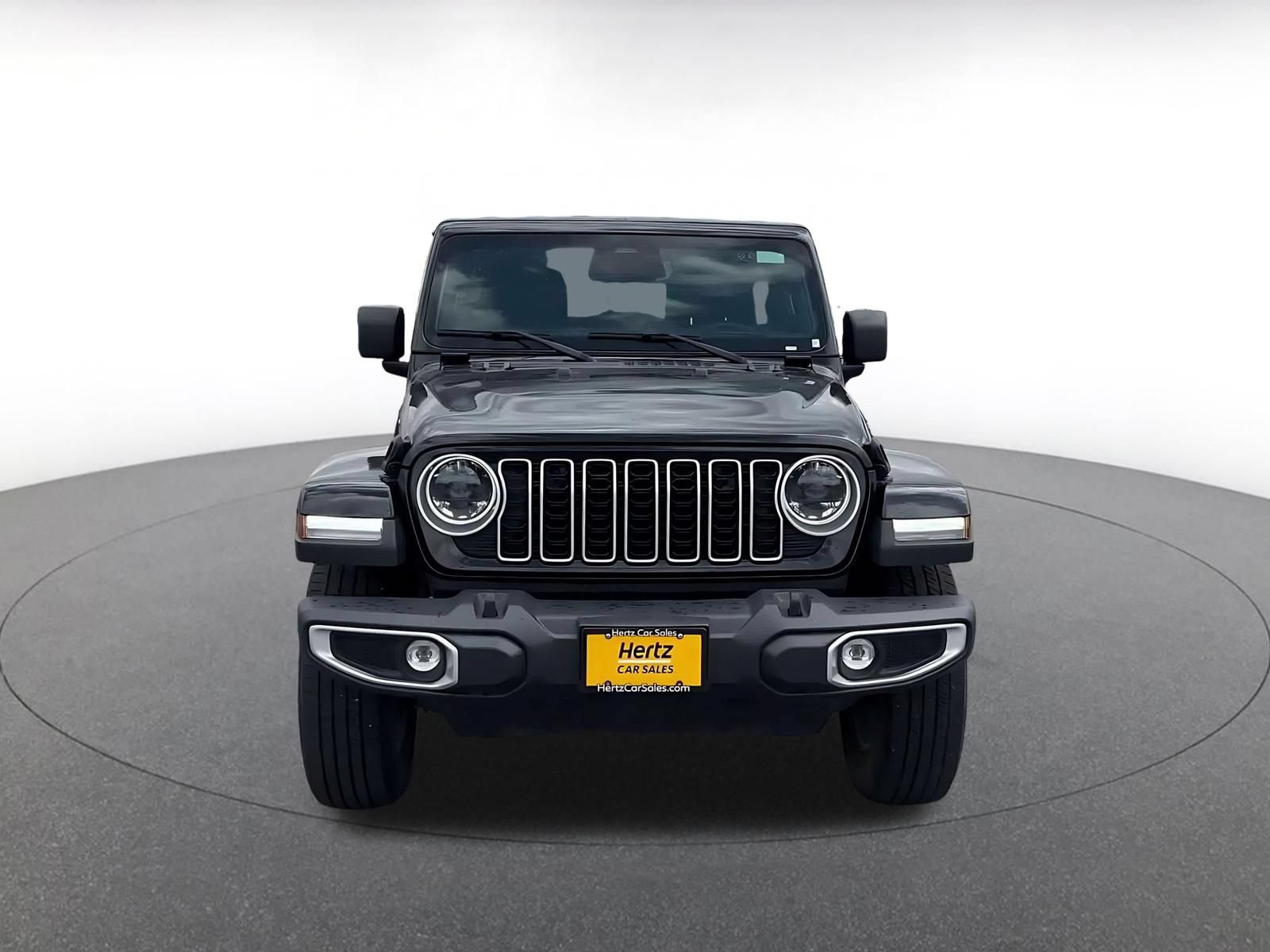 Used 2025 Jeep Wrangler Unlimited Sahara AWD/4WD image 4