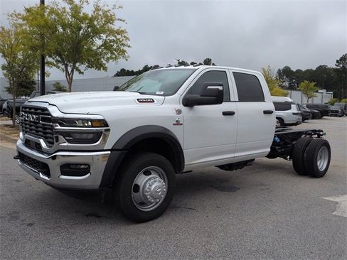 New 2026 RAM 4500 Tradesman w/ Chrome Appearance Group image 7